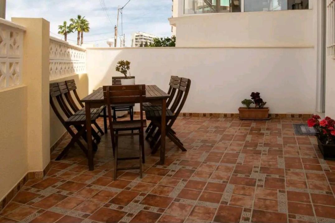 Appartamento Albufereta Cozy Studio With A Great Terrace Alicante Esterno foto