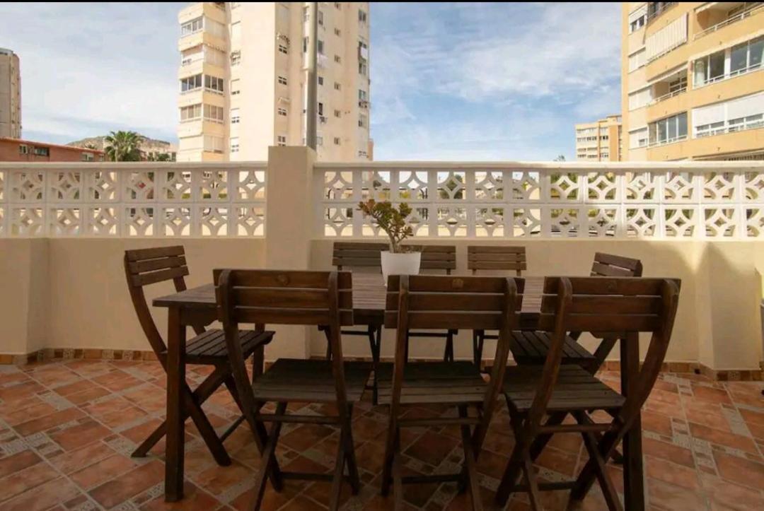 Appartamento Albufereta Cozy Studio With A Great Terrace Alicante Esterno foto